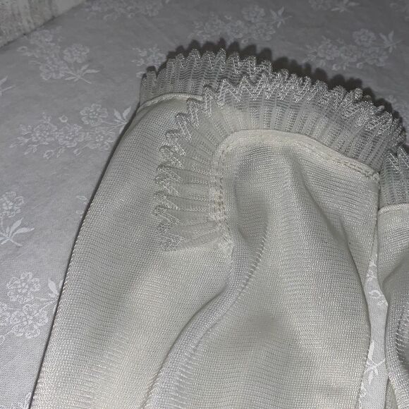 Vintage White Sheer Chiffon Nylon Gloves Size Large - Picture 4 of 14